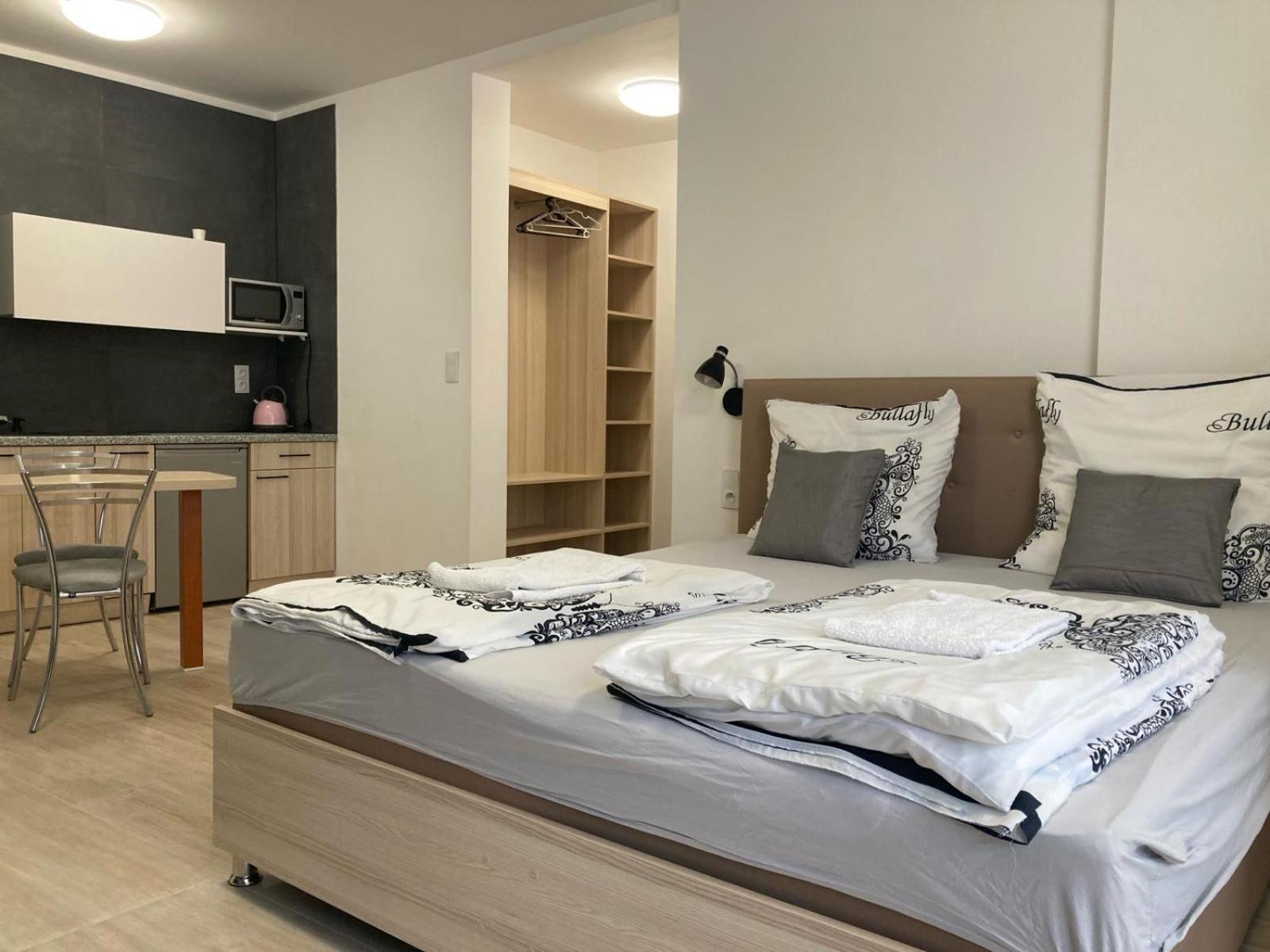 Apartamenty Sw.Rocha 比亚韦斯托克 外观 照片